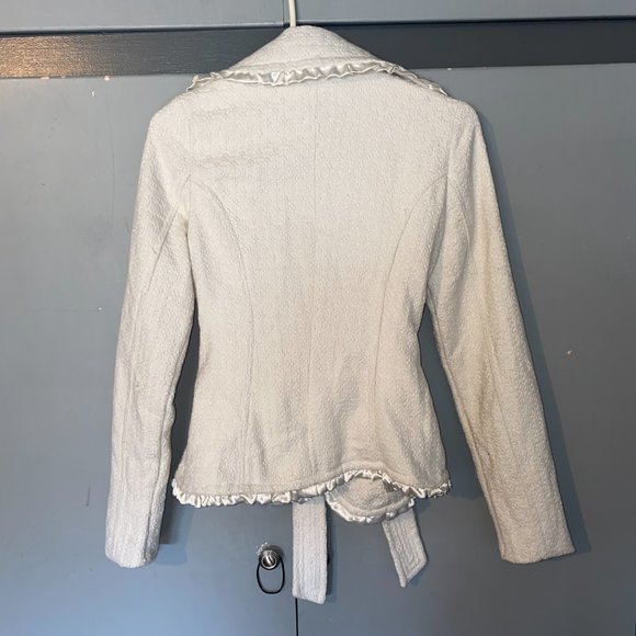 Me Jane Cream Faux Fur Polyester Coat Size Medium - Picture 2 of 6